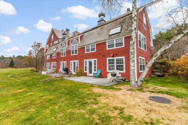 $379,000 | 254 Boynton Road, Unit SB3, Londonderry, VT 05148