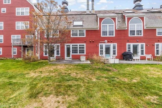 $379,000 | 254 Boynton Road, Unit SB3, Londonderry, VT 05148