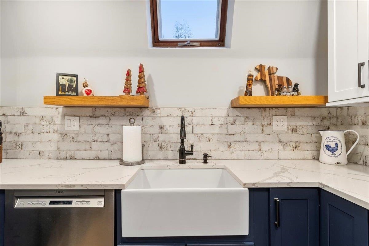 254 Boynton Road, Unit SB3 Londonderry, VT 05148 - Photo 3 of 40