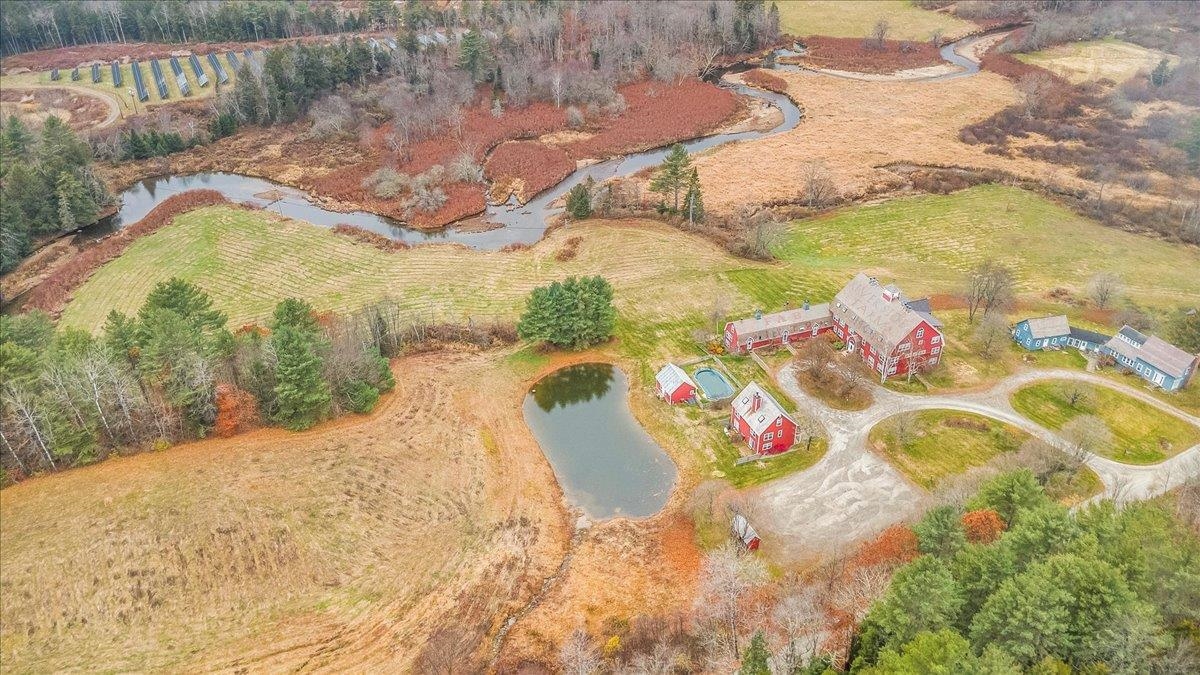 254 Boynton Road, Unit SB3 Londonderry, VT 05148 - Photo 32 of 40