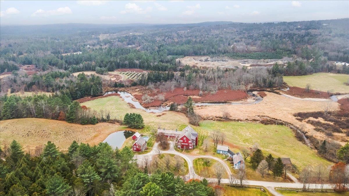 254 Boynton Road, Unit SB3 Londonderry, VT 05148 - Photo 33 of 40