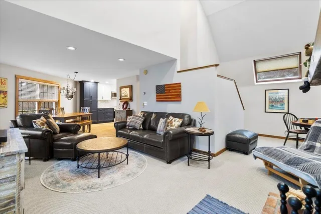 $379,000 | 254 Boynton Road, Unit SB3, Londonderry, VT 05148