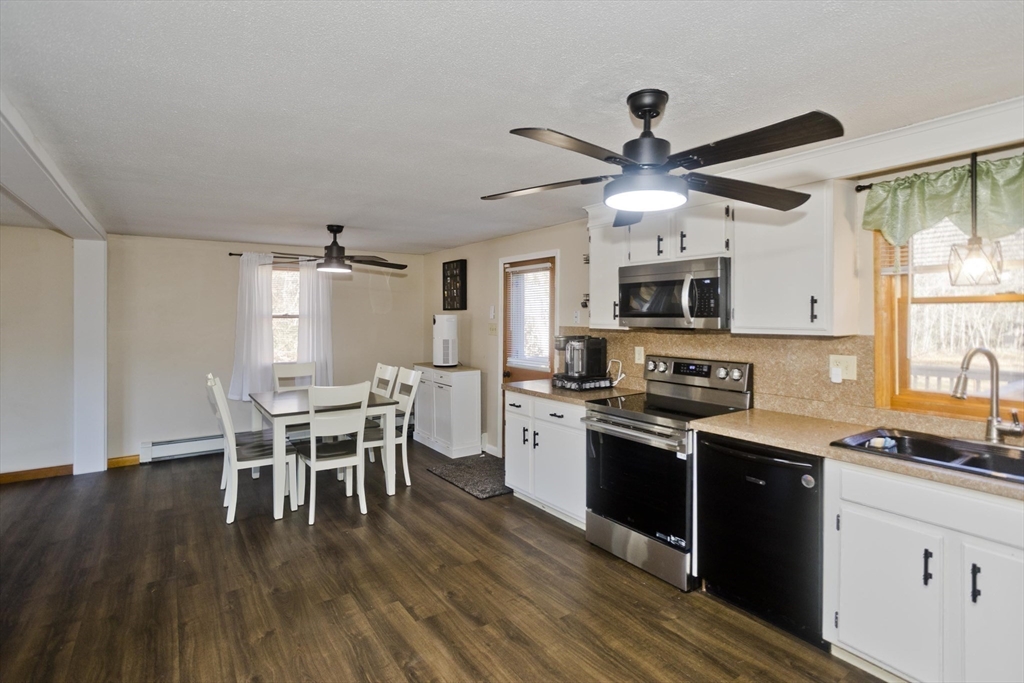 63 North Washington Street Belchertown, MA 01007 - Photo 13 of 38