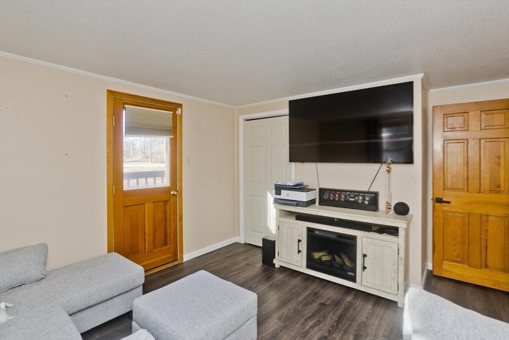 63 North Washington Street Belchertown, MA 01007 - Photo 22 of 38