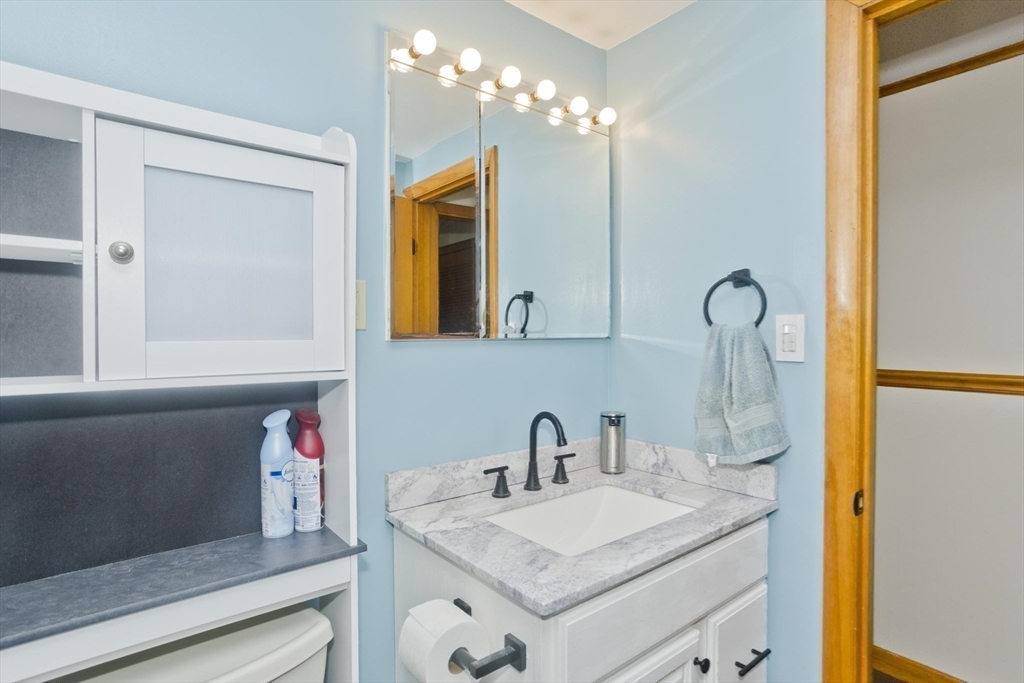 63 North Washington Street Belchertown, MA 01007 - Photo 29 of 38