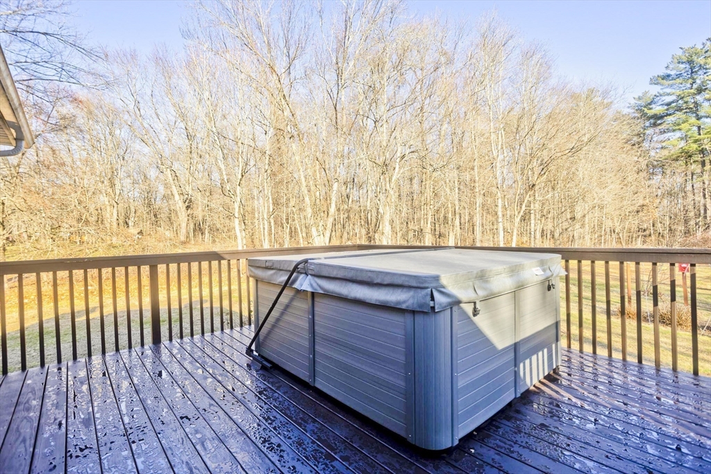 63 North Washington Street Belchertown, MA 01007 - Photo 7 of 38