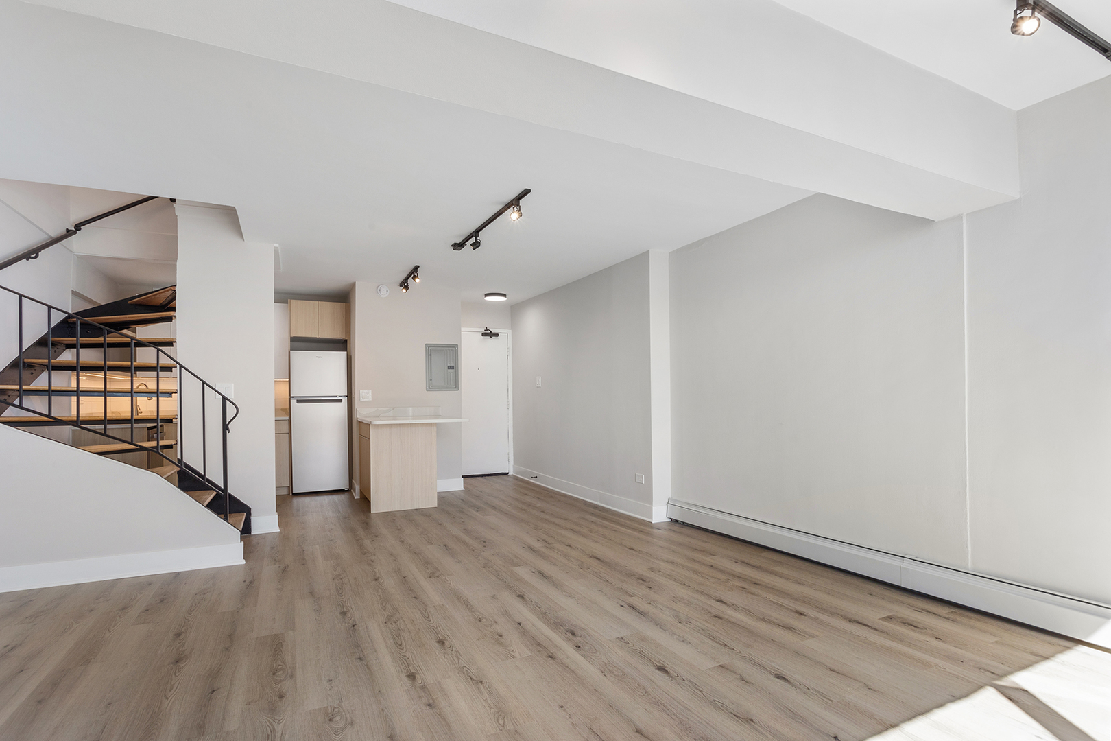 6166 North Sheridan Road, Unit 16F Chicago, IL 60660 - Photo 5 of 22