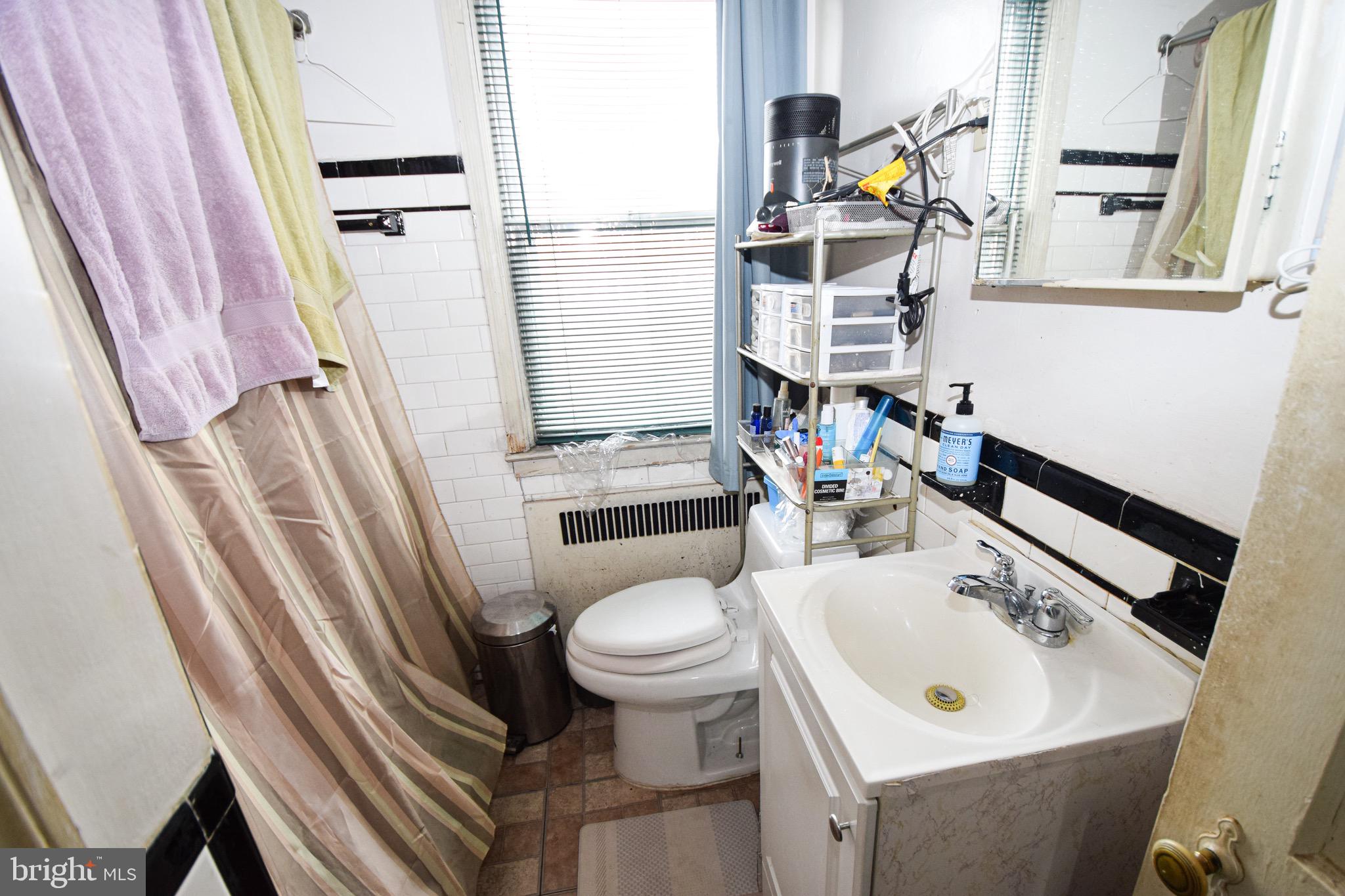 1620 Kingsway Road Baltimore, MD 21218 - Photo 30 of 56 Bathroom #1