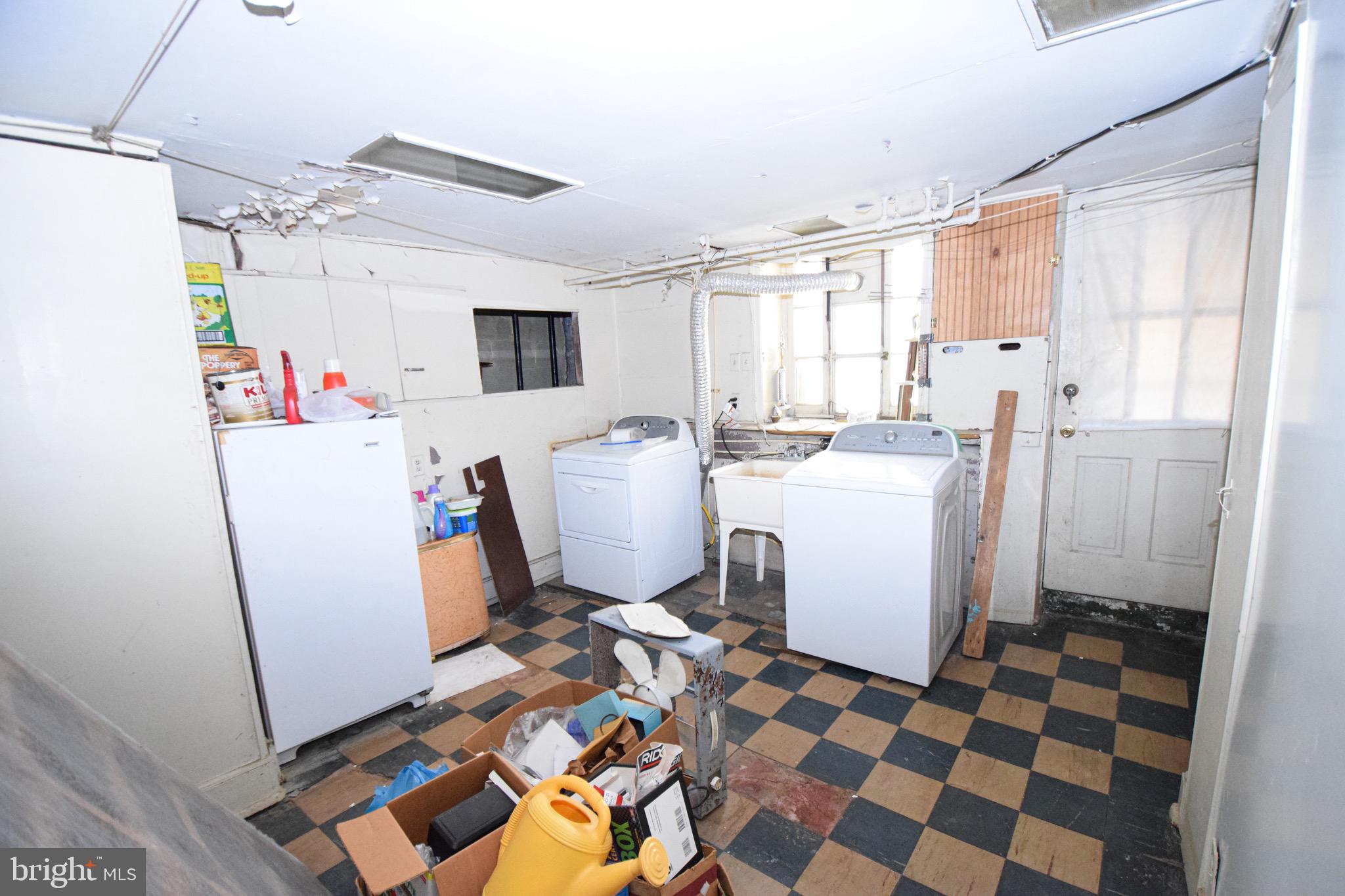 1620 Kingsway Road Baltimore, MD 21218 - Photo 37 of 56 Laundry Room
