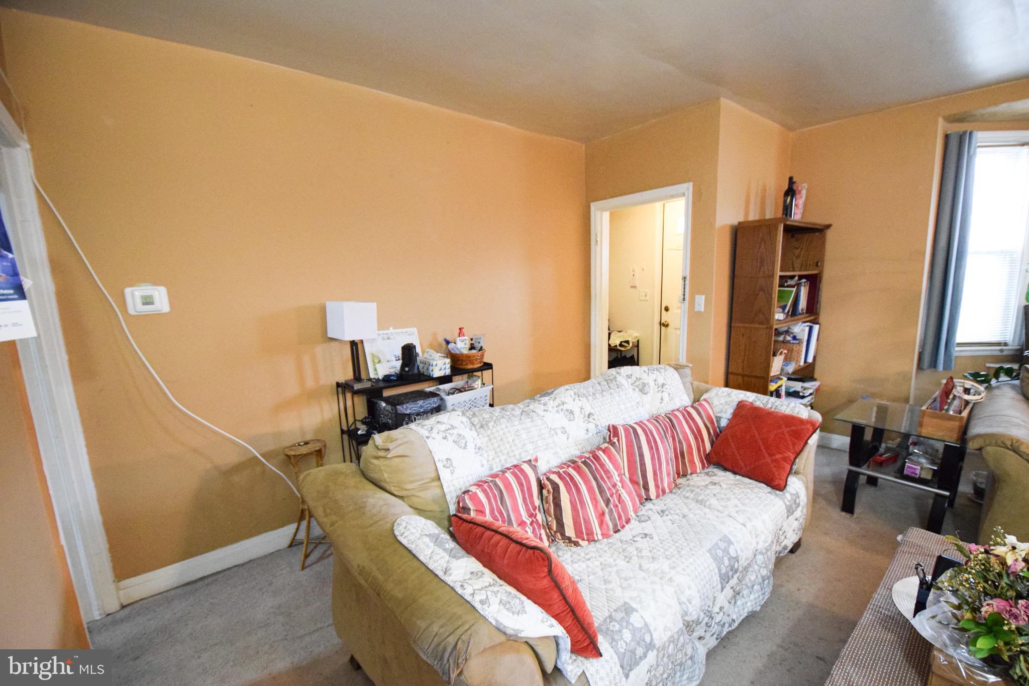 1620 Kingsway Road Baltimore, MD 21218 - Photo 5 of 56 Living Room