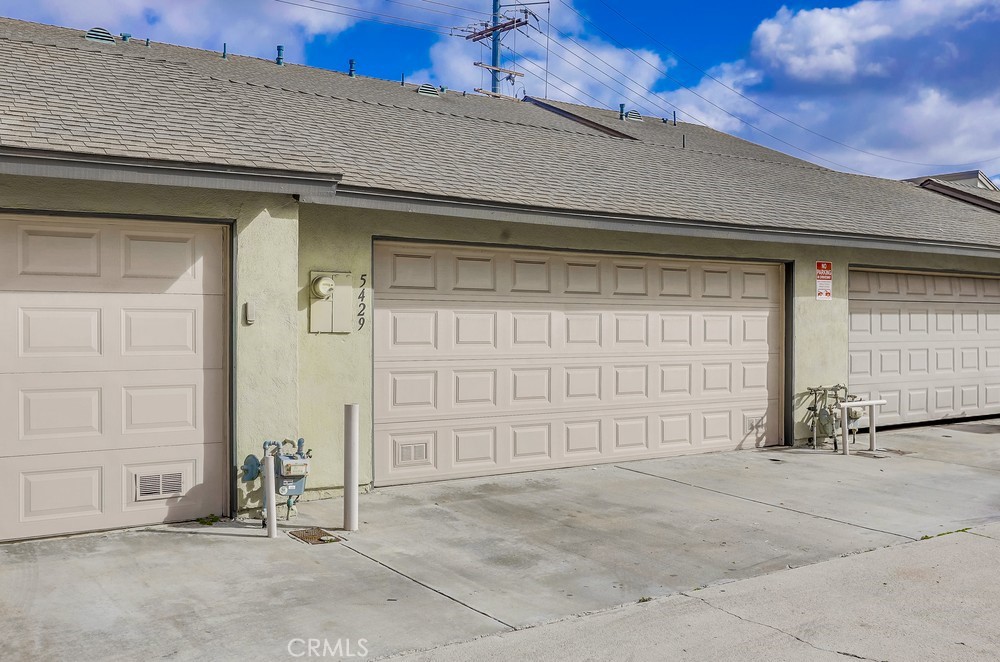 5429 Cajon Avenue Buena Park, CA 90621 - Photo 21 of 22 front view of a house with an outdoor space