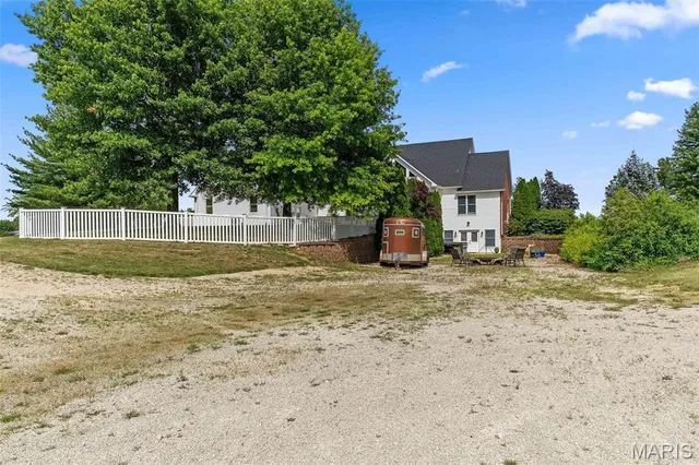 $1,125,000 | 850 A J Farm Lane, Washington, MO 63090