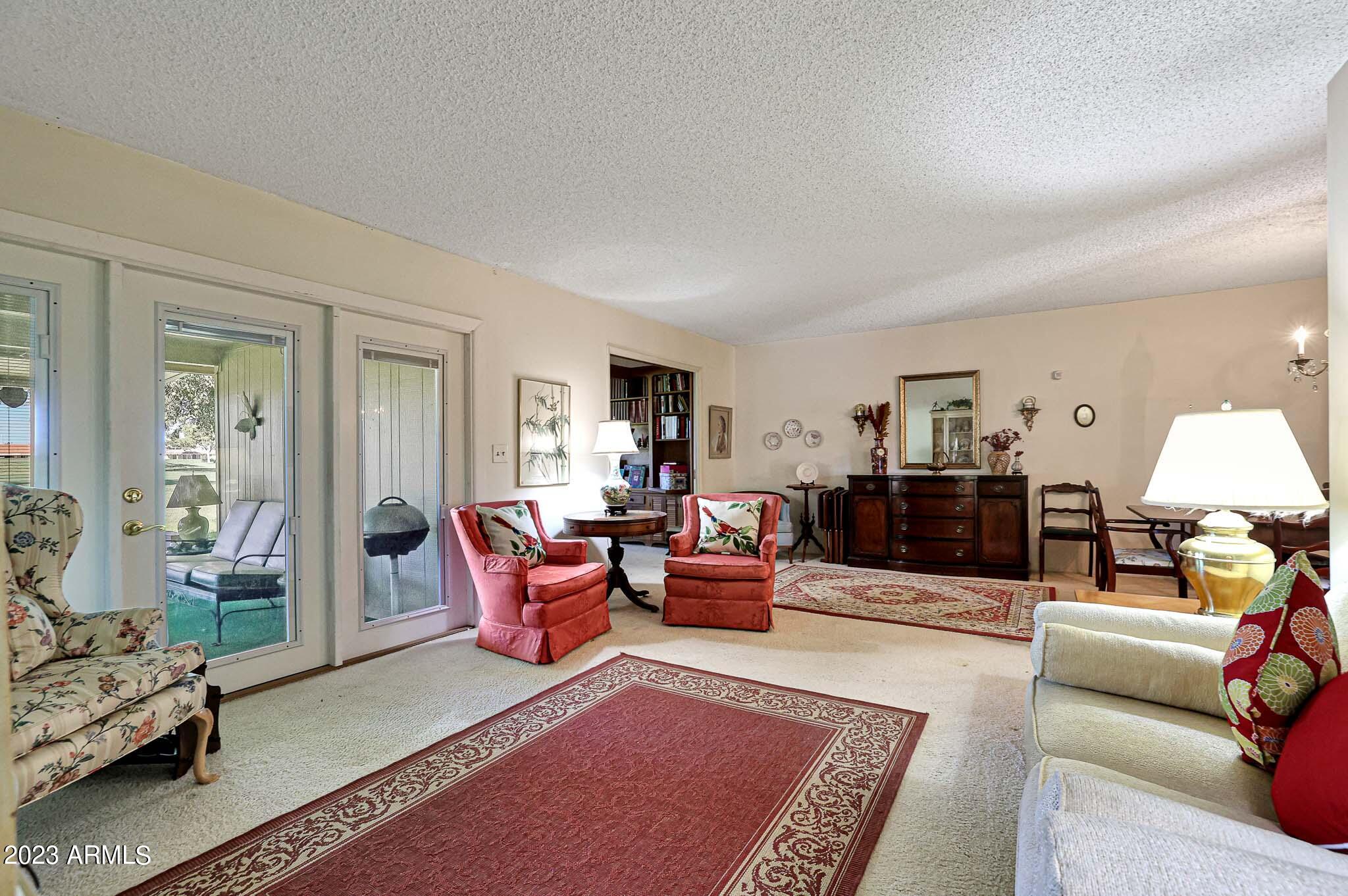 10130 West Mountain View Road Sun City, AZ 85351 - Photo 13 of 47 Living Room