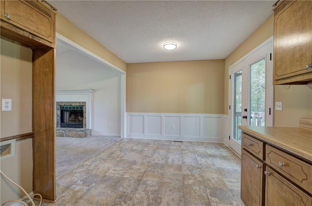 17 West Ridge Drive Southeast Cartersville, GA 30121 - Photo 14 of 37 a view of hallway with wooden floor