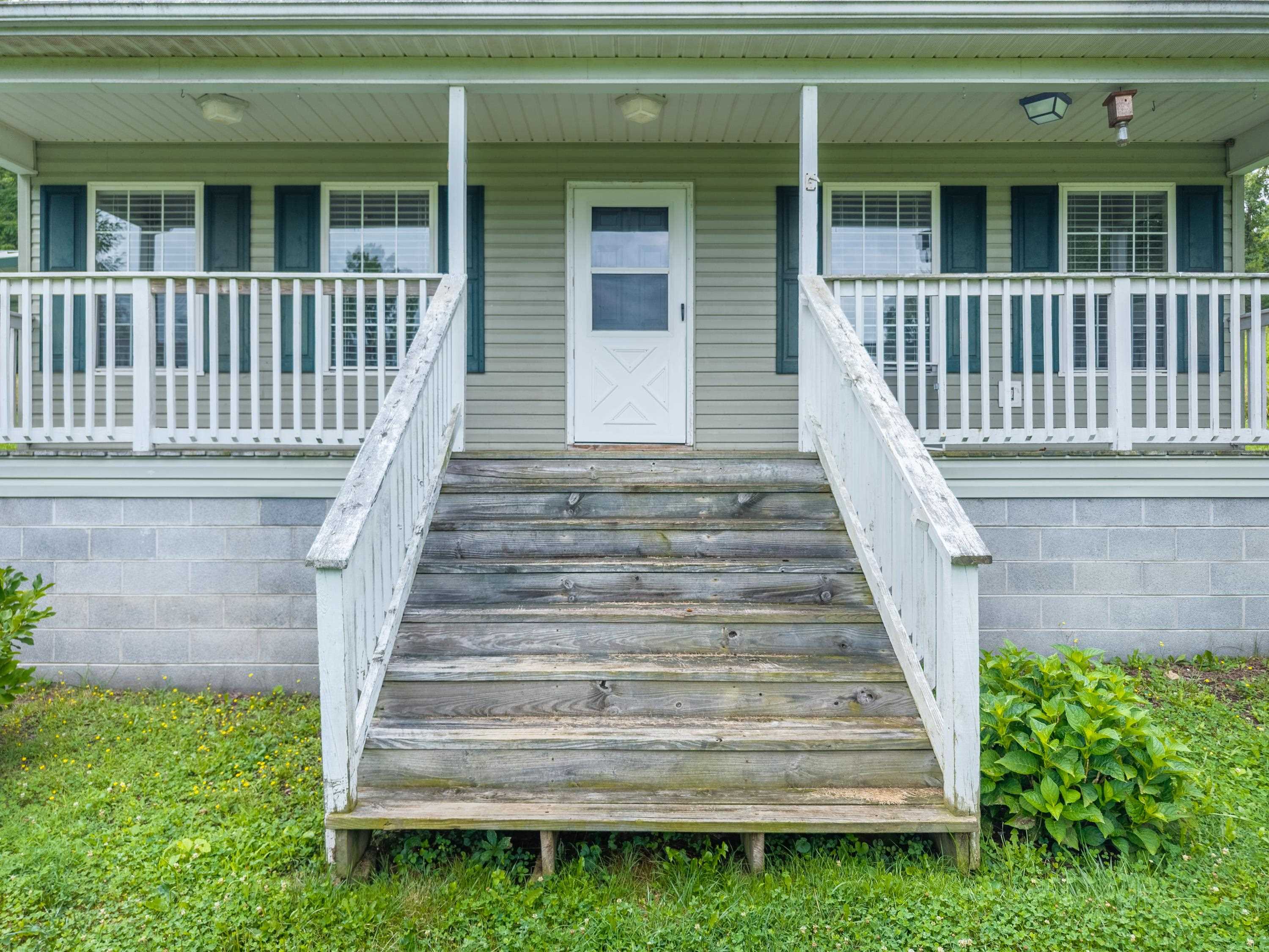 122 Walnut Grove Road Narrows, VA 24124 - Photo 13 of 83 Gallery Image 13