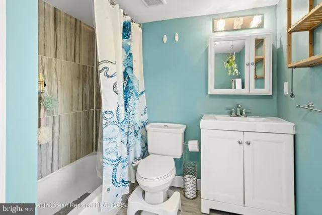 $3,300 | 109 South Main Street, Toms River, NJ 08757