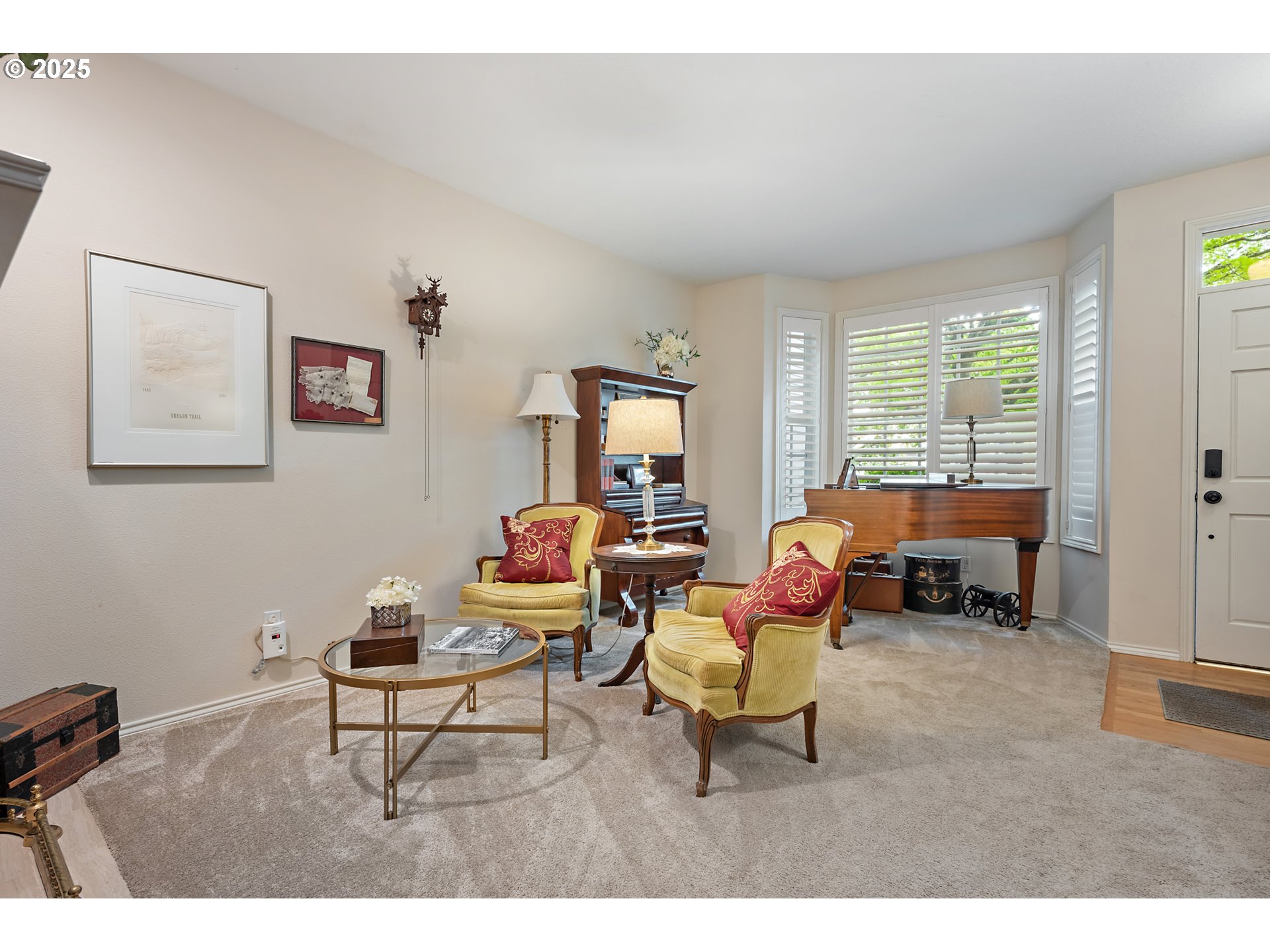 8200 Southwest Maxine Lane, Unit 59 Wilsonville, OR 97070 - Photo 5 of 33 a living room with furniture and large windows