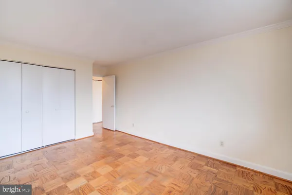 $2,700 | 4343 Cherry Hill Road, Unit 303, Arlington, VA 22207