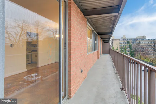 $2,700 | 4343 Cherry Hill Road, Unit 303, Arlington, VA 22207