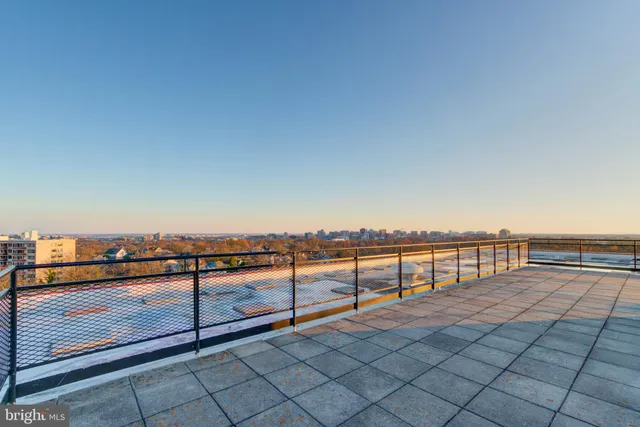 a view of terrace with city view