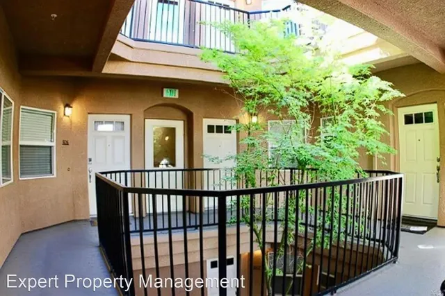 $429,000 | 900 Moon Circle, Unit 922, Folsom, CA 95630