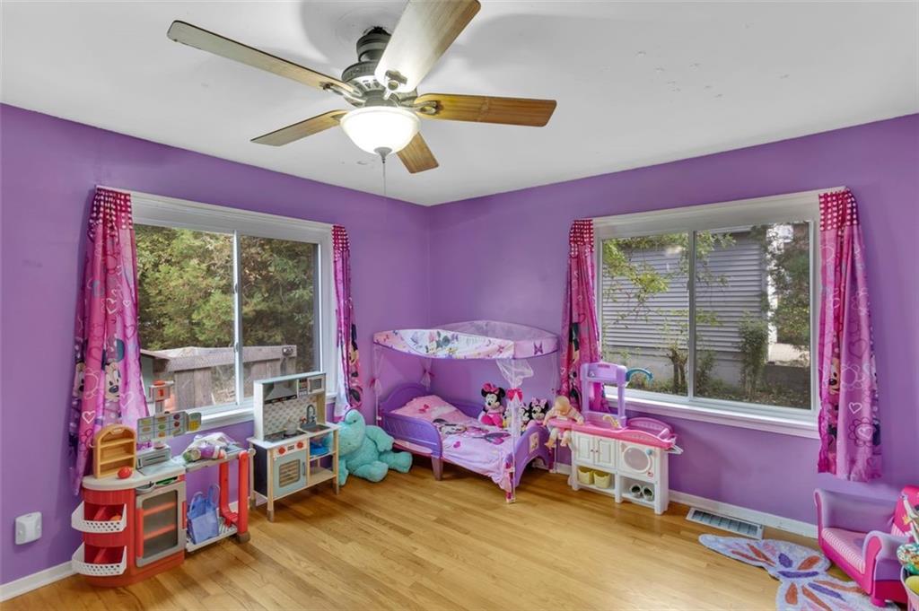 634 Rose Street Apollo, PA 15613 - Photo 17 of 29 a bedroom with bed and a window