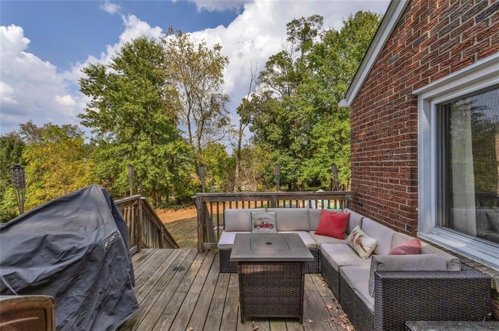 634 Rose Street Apollo, PA 15613 - Photo 19 of 29 a view of a deck with furniture