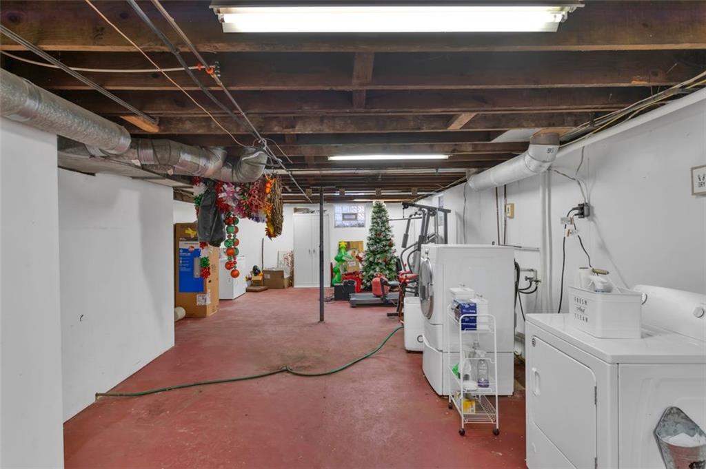 634 Rose Street Apollo, PA 15613 - Photo 21 of 29 a view of storage and utility room