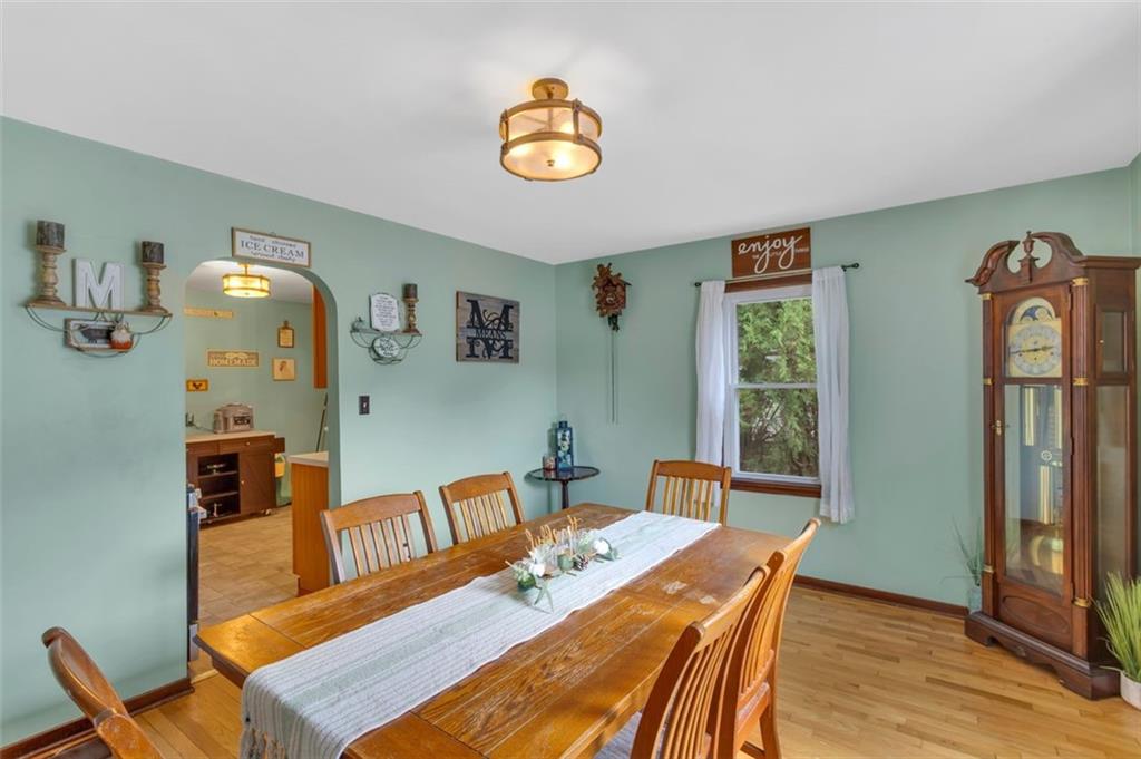 634 Rose Street Apollo, PA 15613 - Photo 10 of 29 a view of a dining room with furniture
