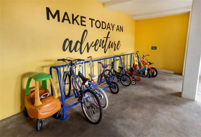 $1,238 | 100 Ashford Gables Drive, Unit 6A104, Dunwoody, GA 30338