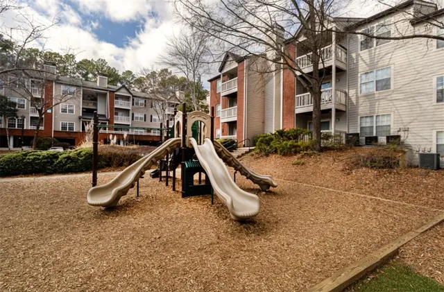 $1,238 | 100 Ashford Gables Drive, Unit 6A104, Dunwoody, GA 30338
