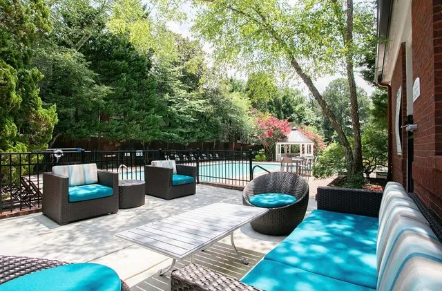 $1,238 | 100 Ashford Gables Drive, Unit 6A104, Dunwoody, GA 30338