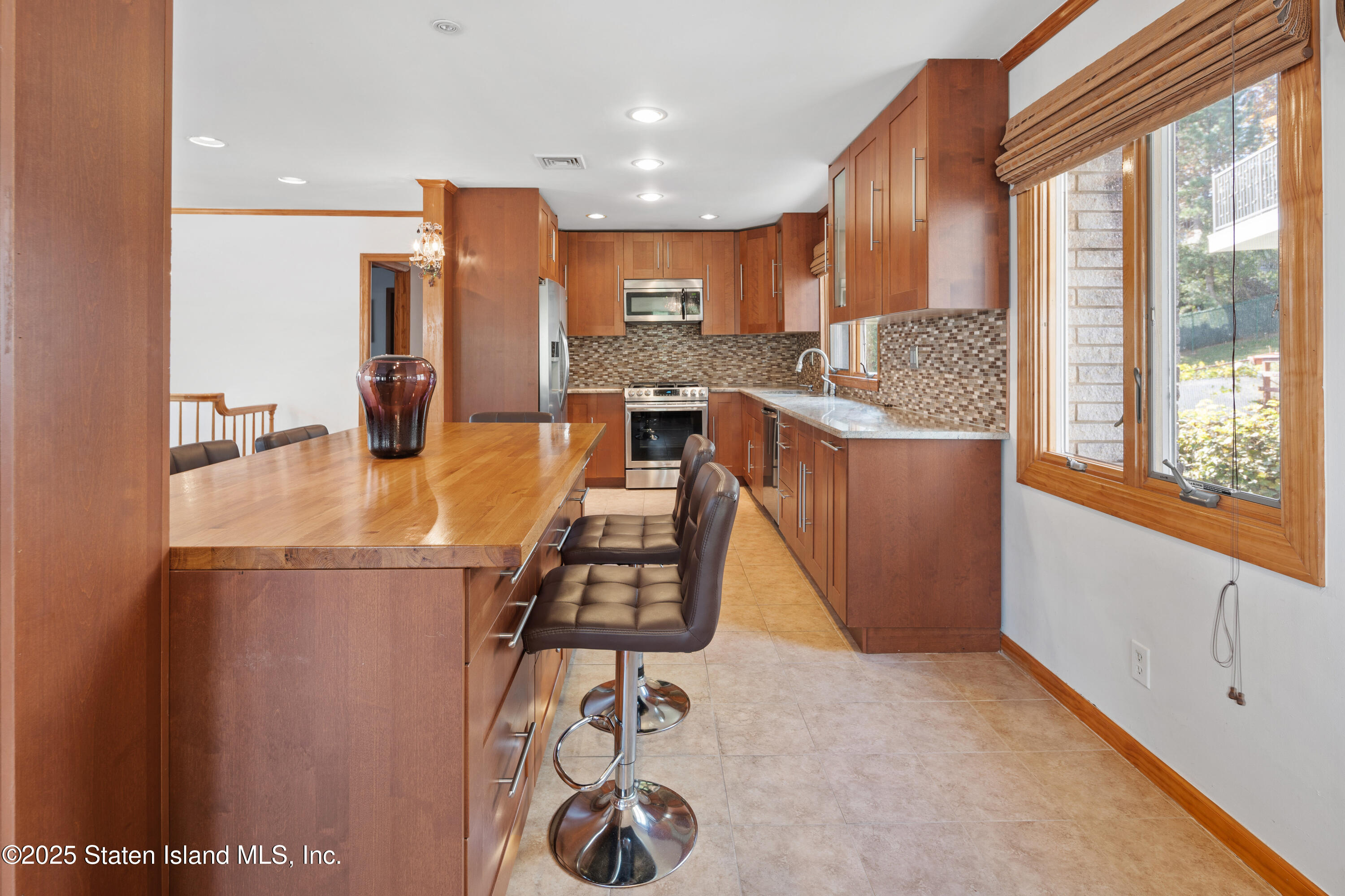 44 Douglas Road Staten Island, NY 10304 - Photo 16 of 67 028.jpg