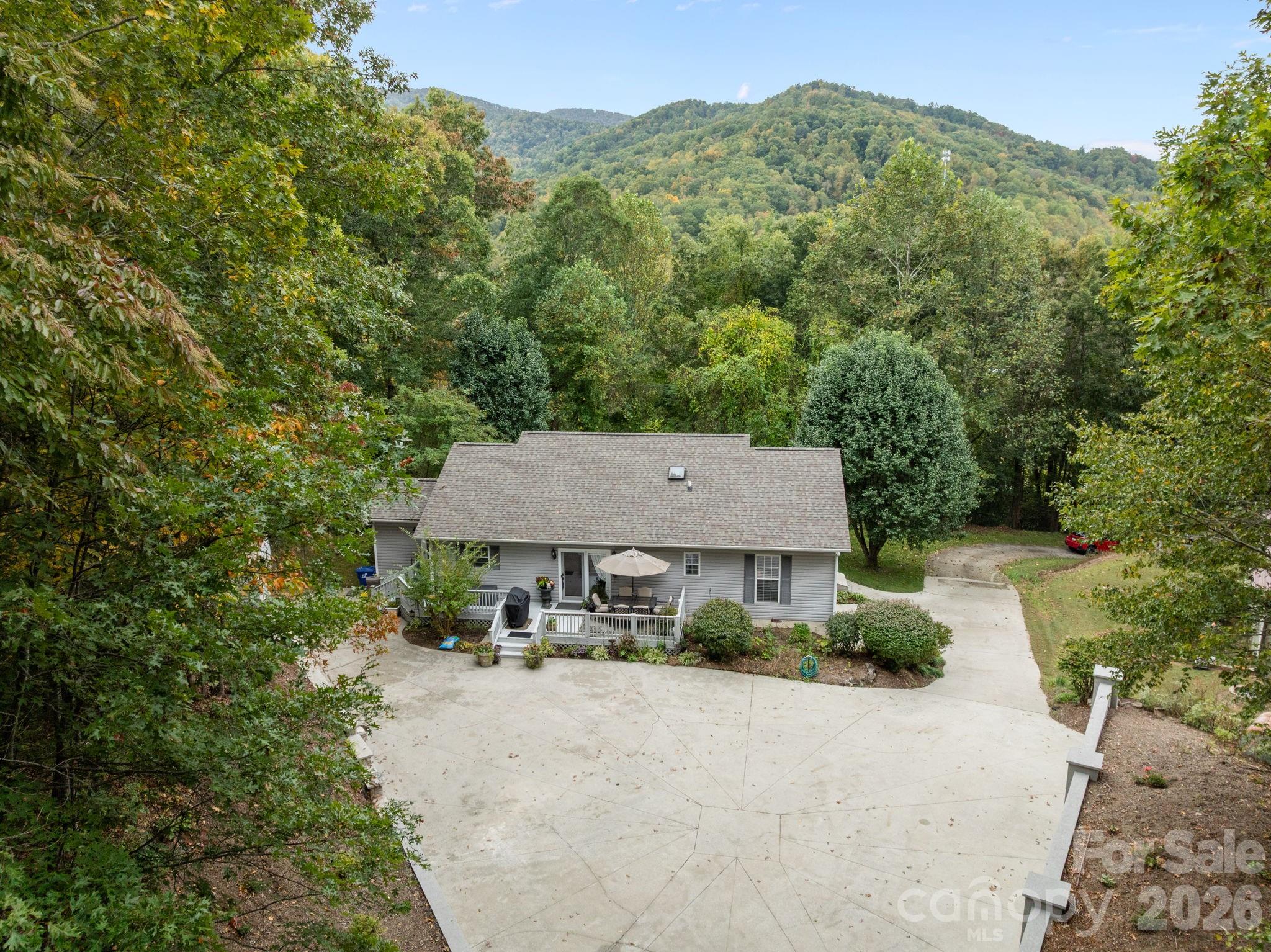 124 Lytle Cove Road Swannanoa, NC 28778 - Photo 9 of 47
