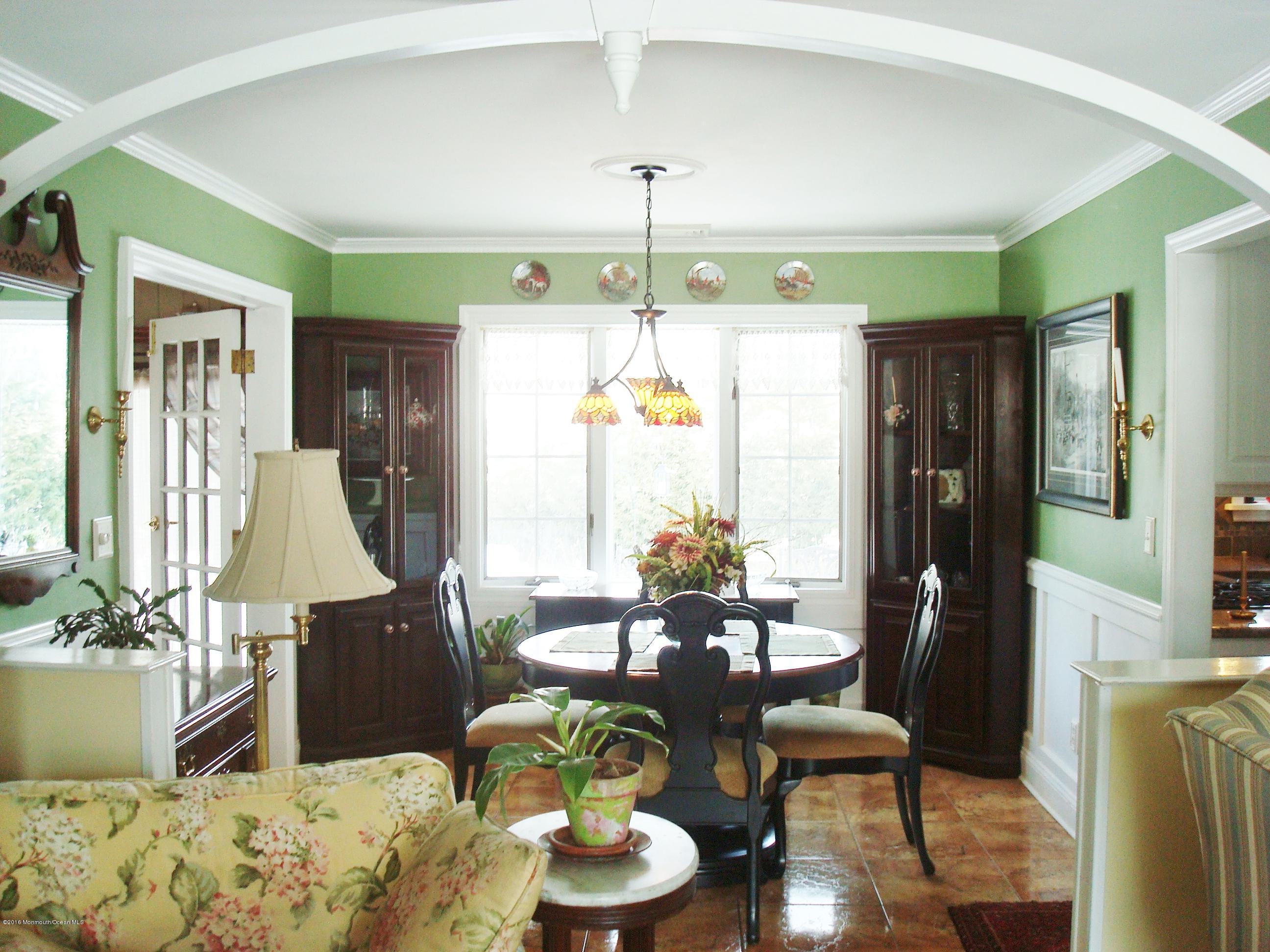 460 Brook Road Middletown, NJ 07701 - Photo 8 of 30 Dining Room