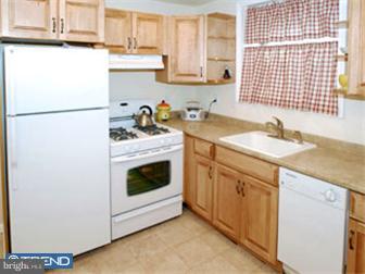 4 Bennington Road Havertown, PA 19083 - Photo 4 of 7 Kitchen