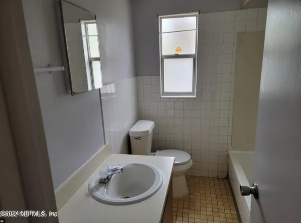 $1,025 | 1443 Winnebago Avenue, Unit 1, Jacksonville, FL 32210