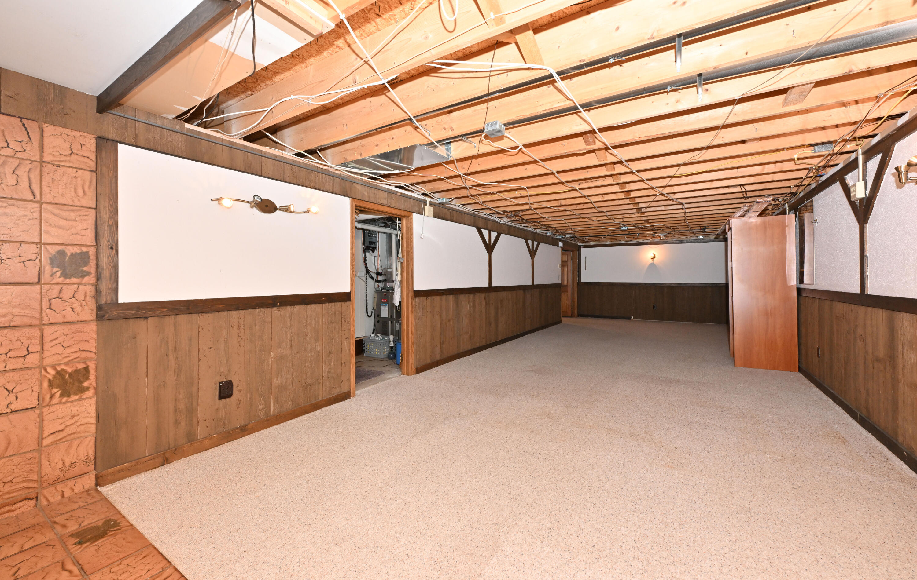 N2877 Roger Road Sullivan, WI 53137 - Photo 24 of 44 LL Rec Room