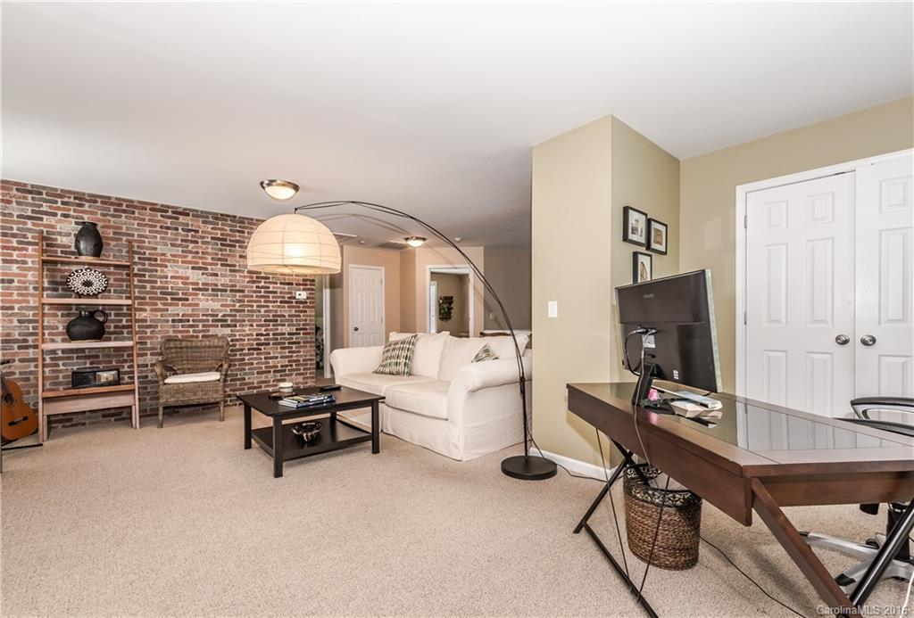 3140 Arborhill Road Charlotte, NC 28270 - Photo 18 of 24 Gallery Image 18