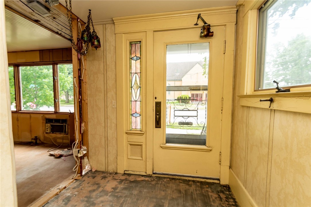 164 East Main Street Webster, NY 14580 - Photo 5 of 24