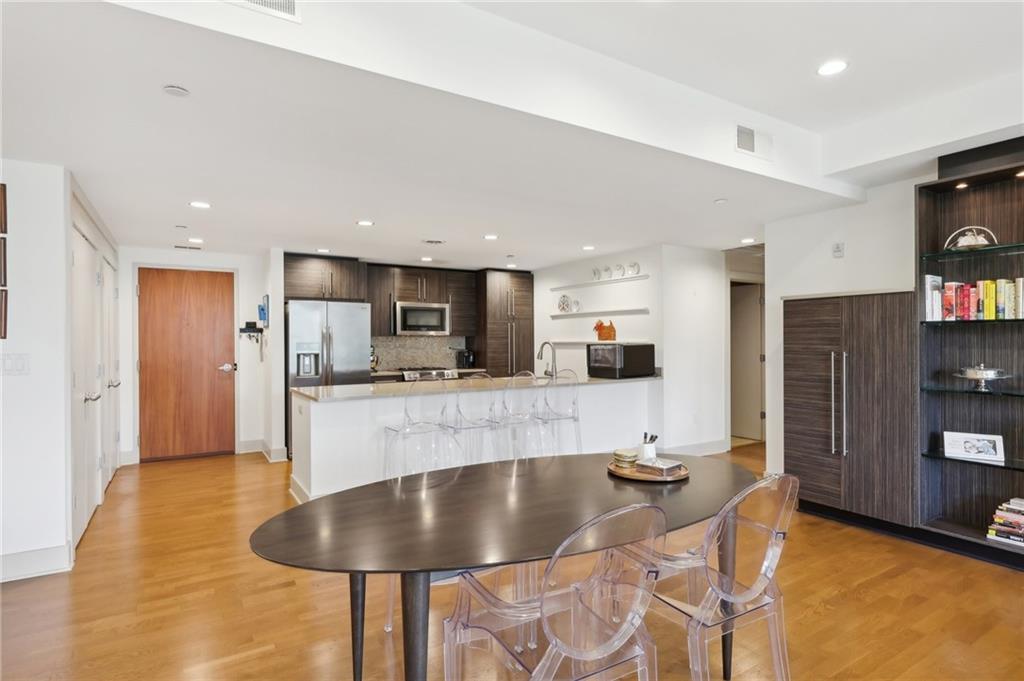 537 North Neville Street, Unit 4B Pittsburgh, PA 15213 - Photo 11 of 45