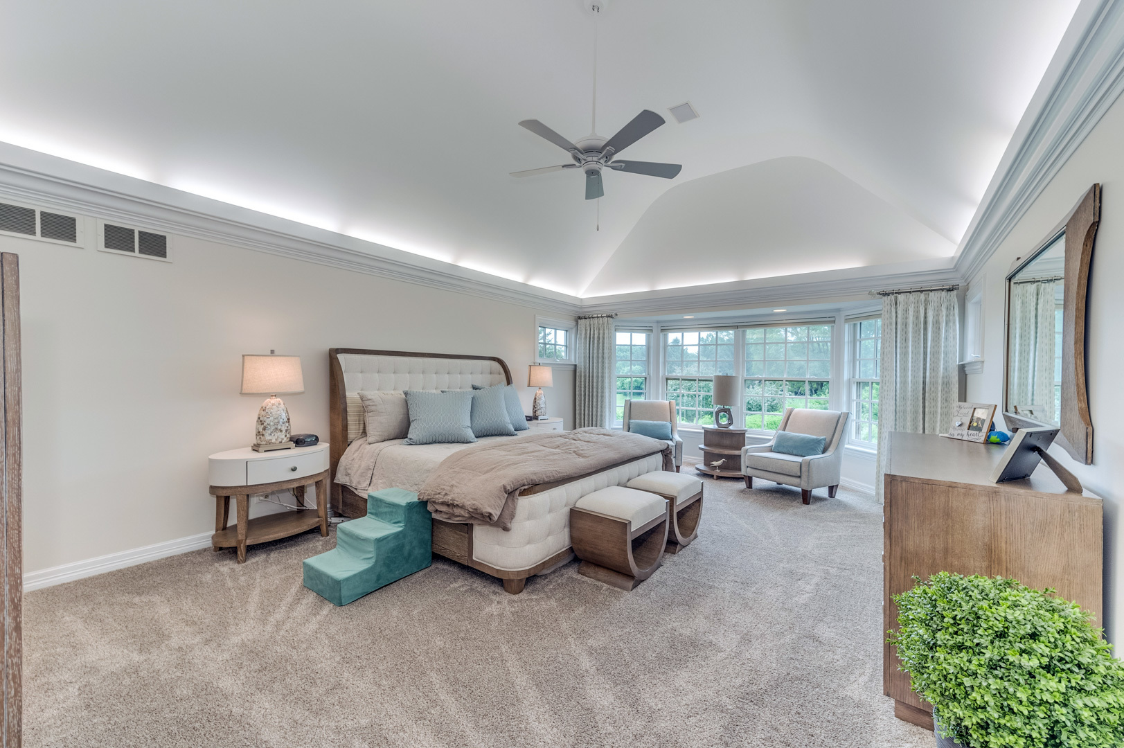 1009 Sutton Place St. Charles, IL 60174 - Photo 24 of 41 a spacious bedroom with a bed and a large window