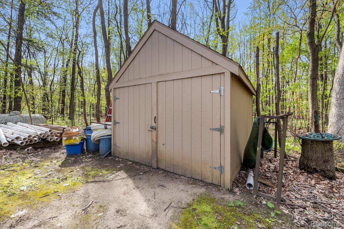 2700 North Hacker Road Howell, MI 48855 - Photo 22 of 34 2700 Hacker-41.jpg