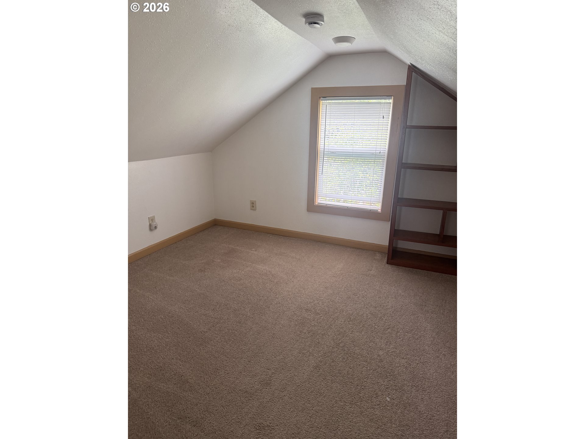 92394 G Road Astoria, OR 97103 - Photo 20 of 20 Bedroom