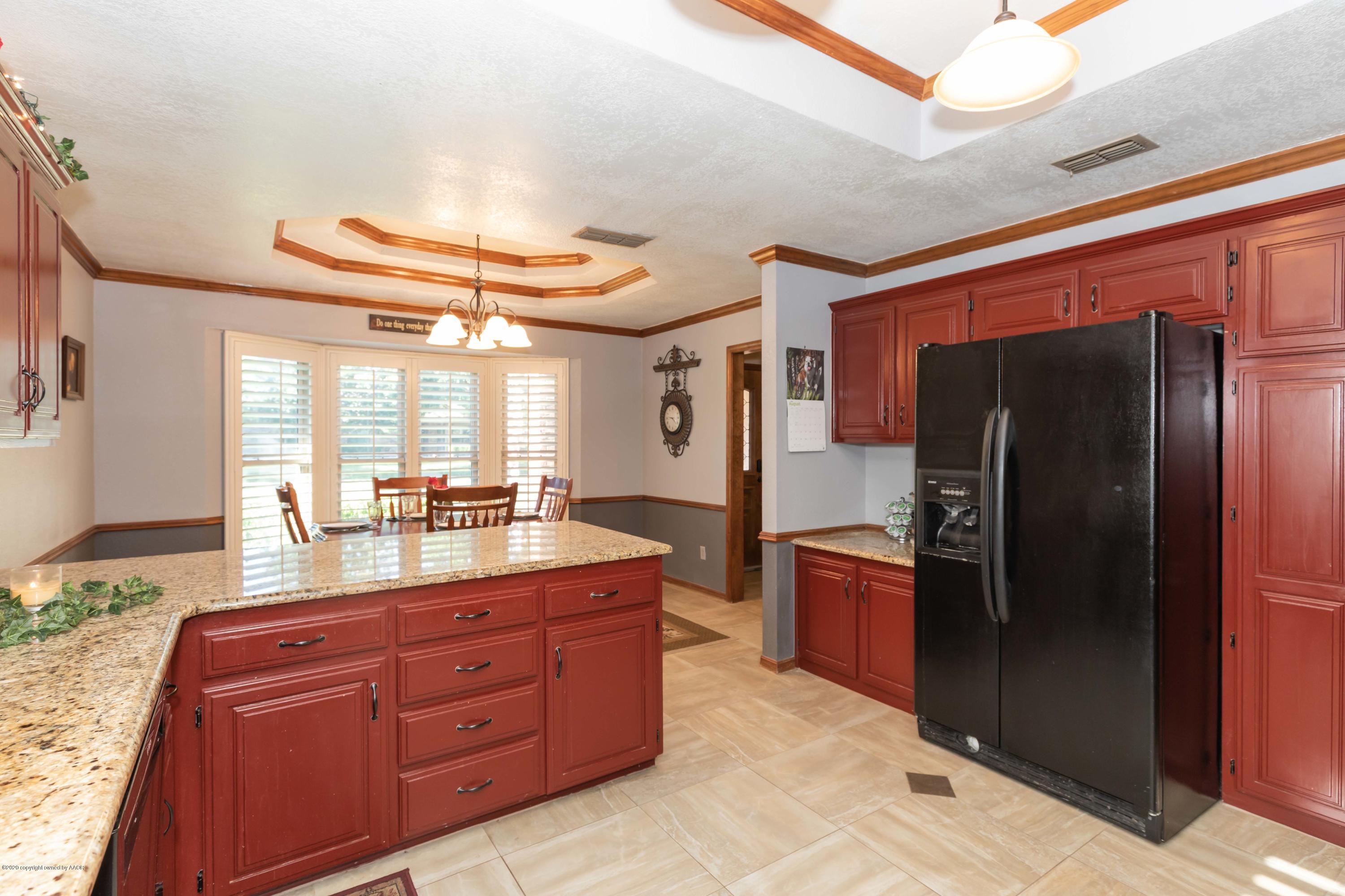 7248 Bayswater Road Amarillo, TX 79109 - Photo 12 of 38 KITCHEN VIEW 3