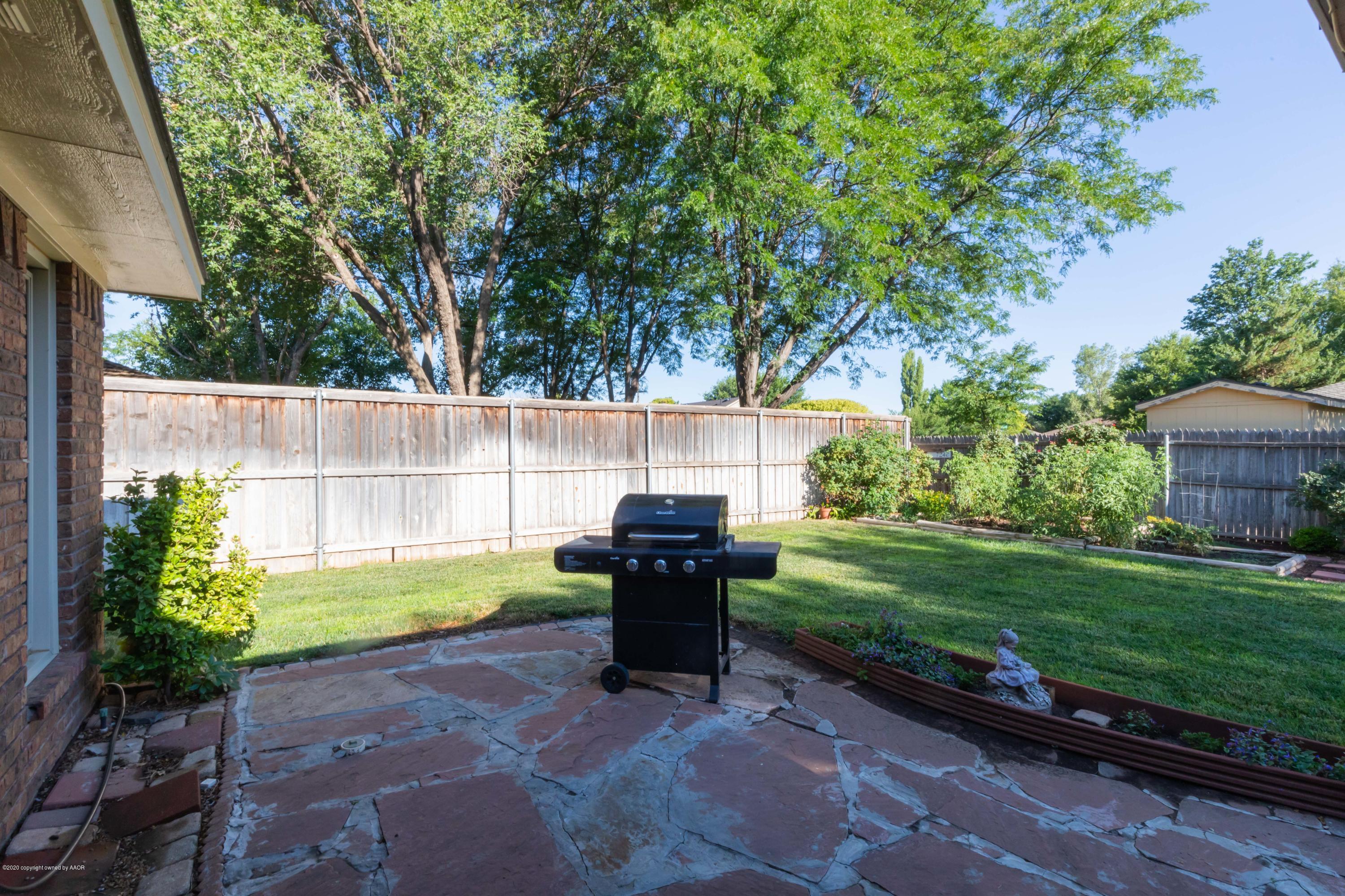 7248 Bayswater Road Amarillo, TX 79109 - Photo 36 of 38 BACKYARD VIEW 1