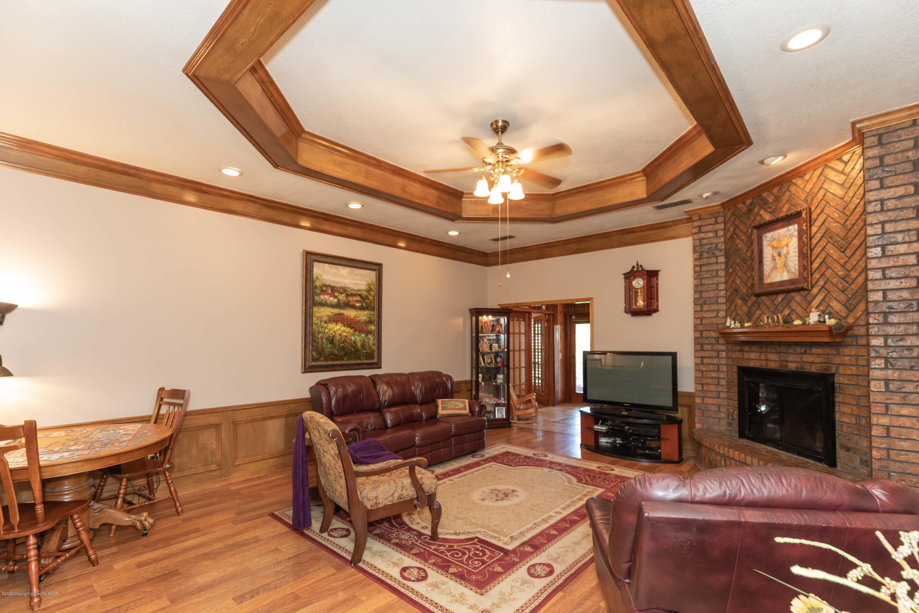 7248 Bayswater Road Amarillo, TX 79109 - Photo 5 of 38 LIVING ROOM VIEW 1