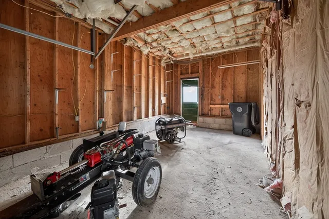 $350,000 | 40 Golf Street, Dartmouth, MA 02747