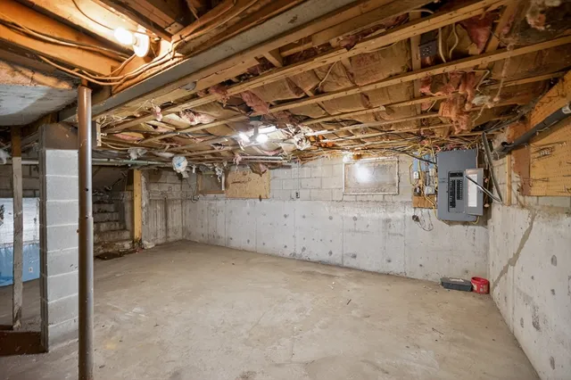 $350,000 | 40 Golf Street, Dartmouth, MA 02747