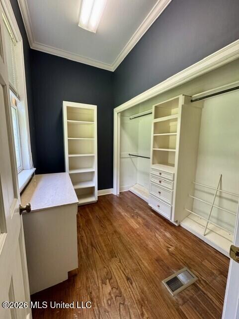 481 Greenfield Road Natchez, MS 39120 - Photo 32 of 52 Master closet